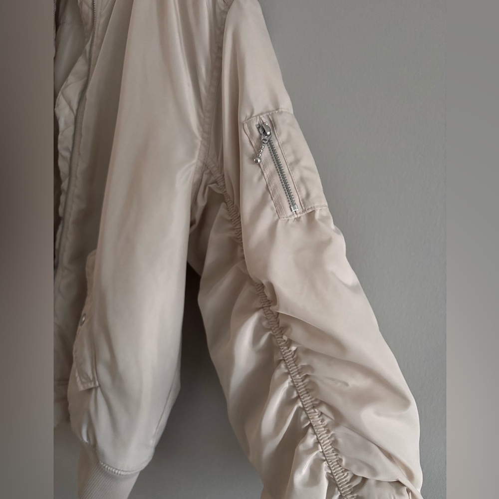 H&M Padded Bomber Jacket - Picture 9 of 10